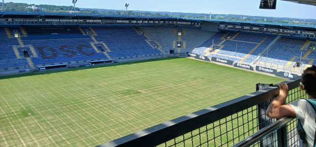 Eltern-Kind-Ausflug zur SchücoArena